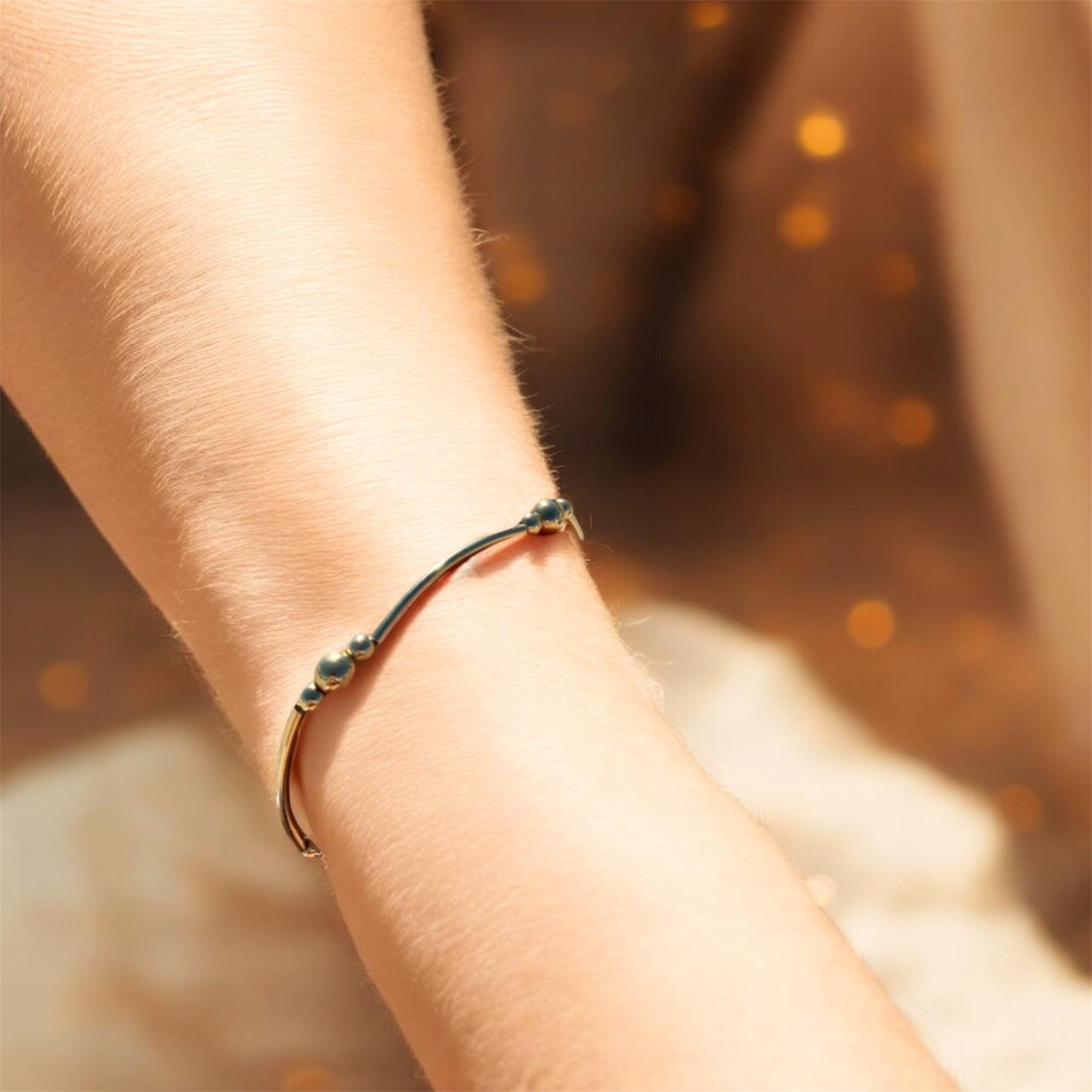 Single Gold Beaded Noodle Bracelet